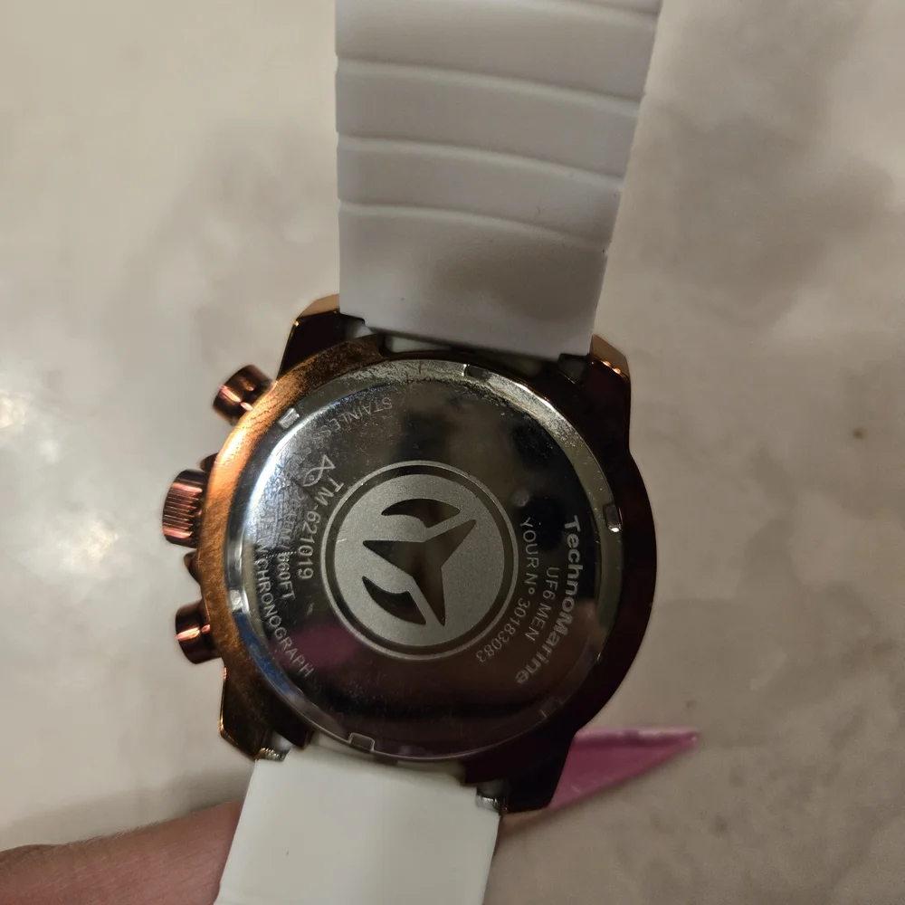 4 Technomarine Luxury Black and Gold Watch with Red Accents. New With Tags. - Picture 9 of 16